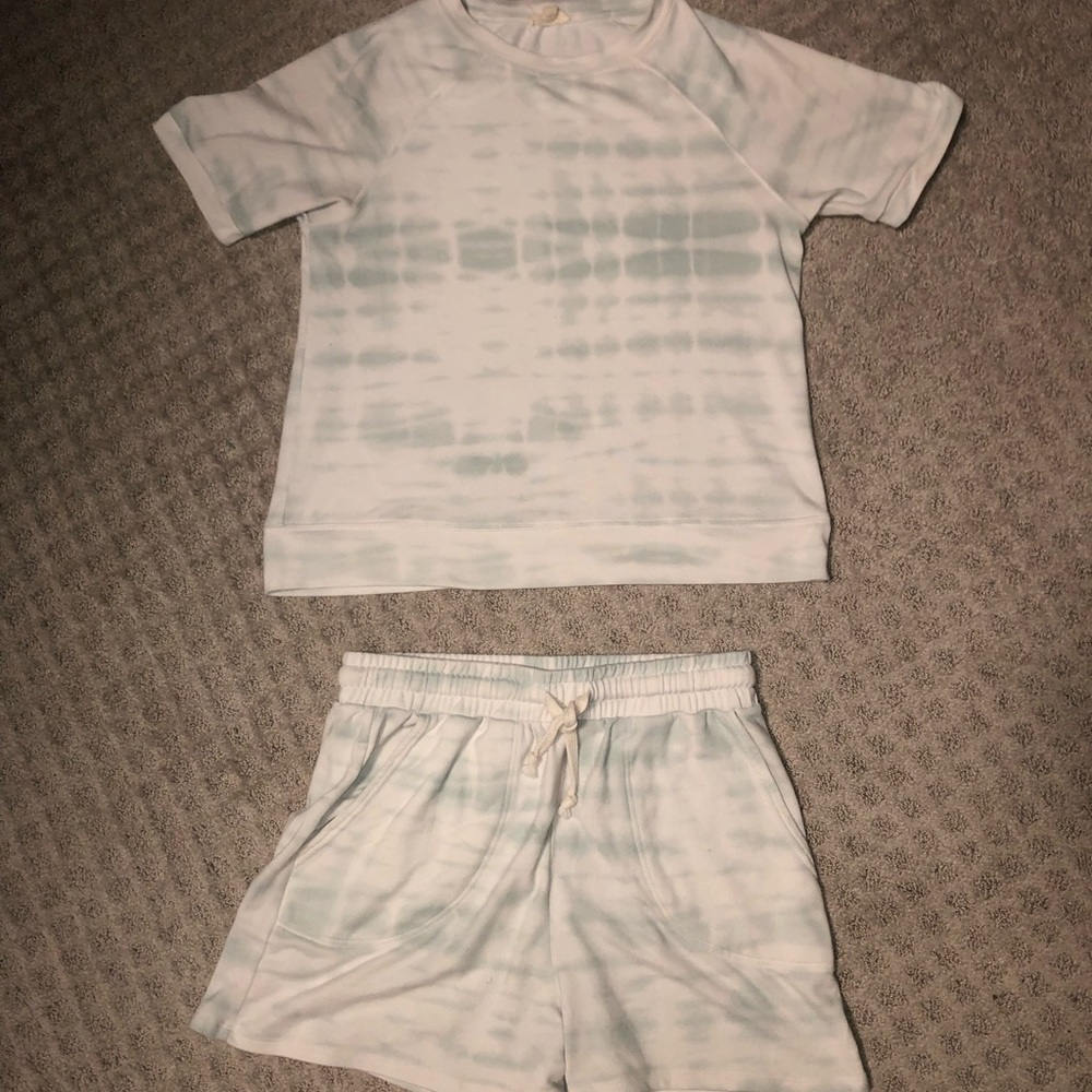 Sleepwear set. Both size medium